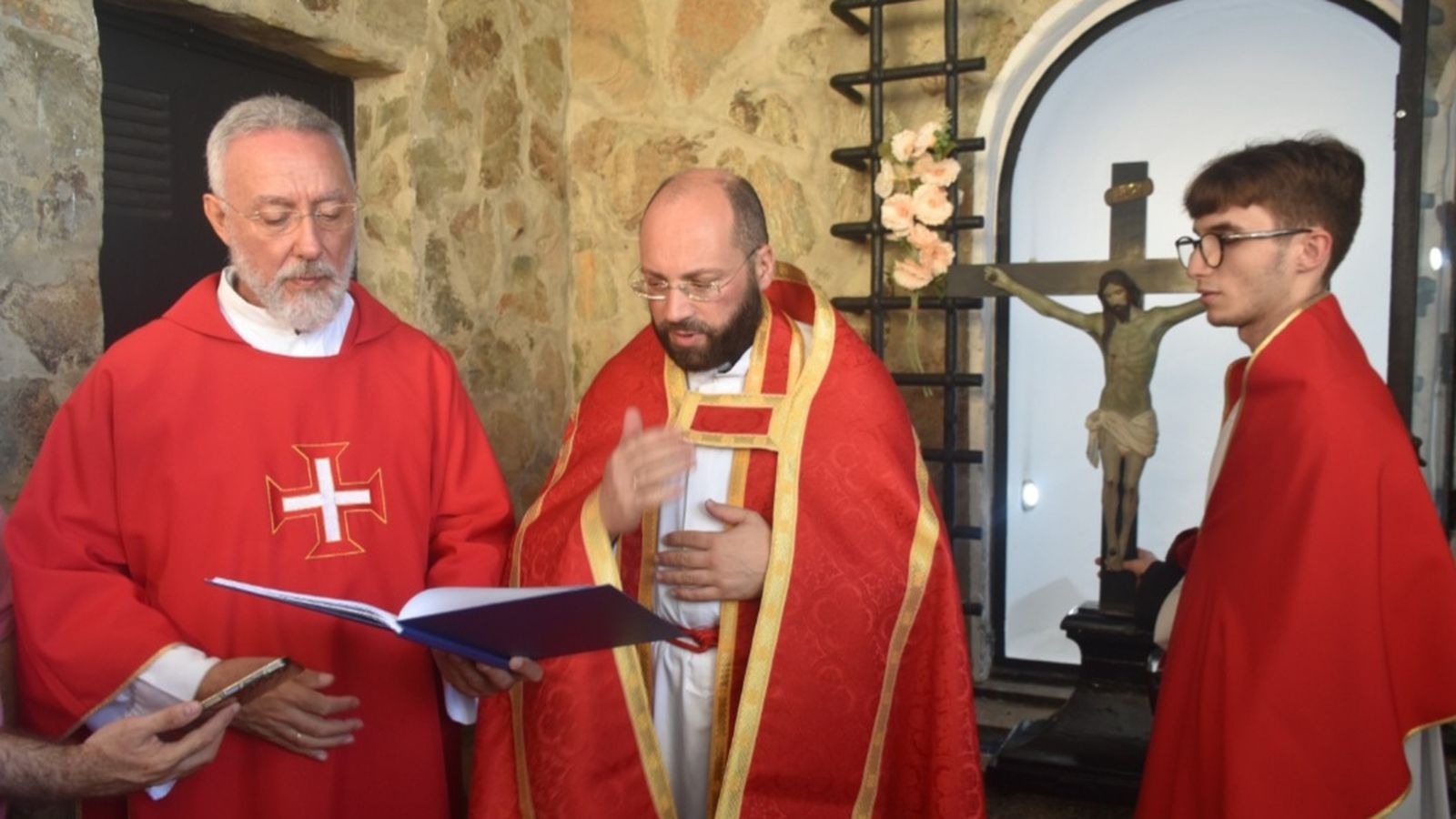 El Cristo del Puente es despedido con fe y respeto por su feligresía