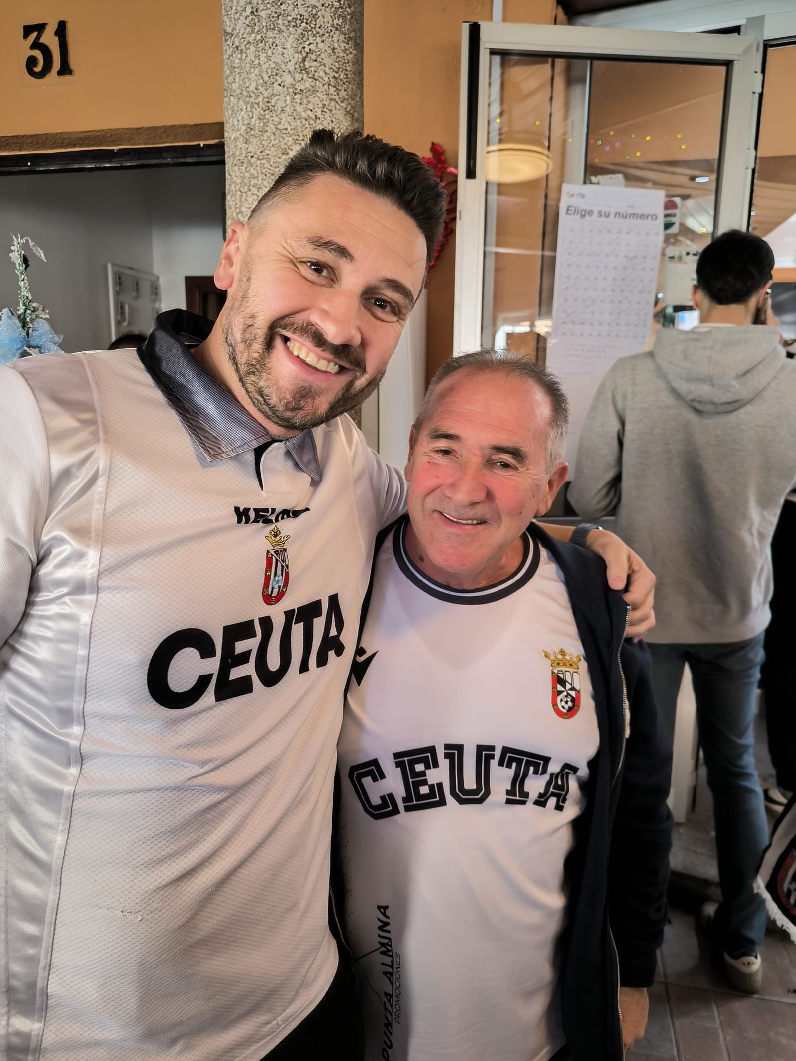 FOTOGALERÍA | Así vio Nicol's a los ceutíes en la previa del partido de la AD Ceuta contra el Burgos CF