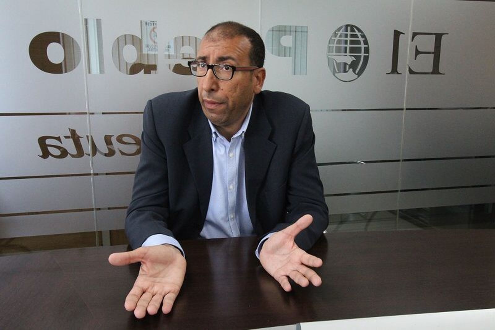 El presidente de la Federación de Asociaciones de Madres y Padres de Alumnos de Ceuta, Mohamed Ali./ FOTO E.P.