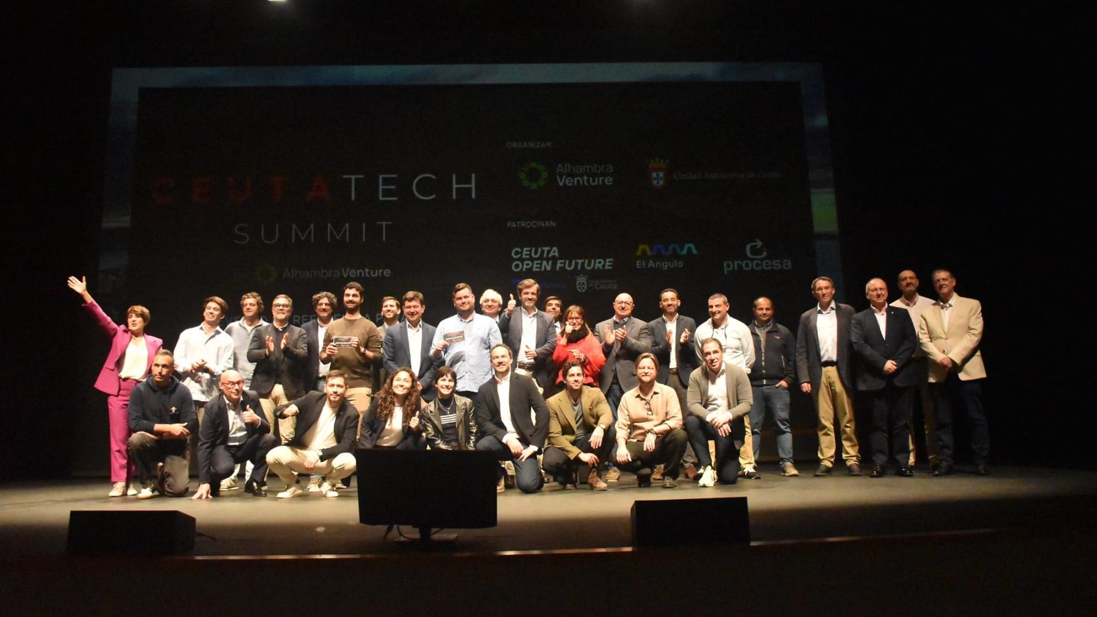 Foto de familia de los participantes en el Ceuta Tech Summit