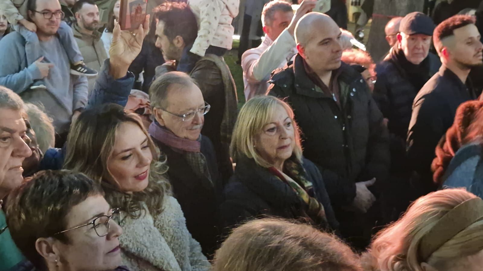 La plaza de África se transforma en Belén en una tarde mágica en pleno corazón de Ceuta