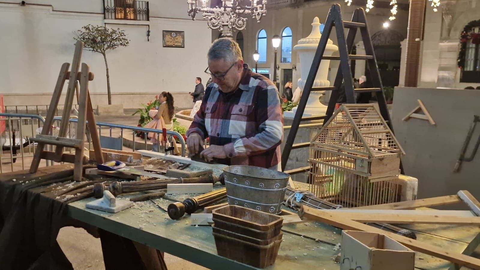 La plaza de África se transforma en Belén en una tarde mágica en pleno corazón de Ceuta