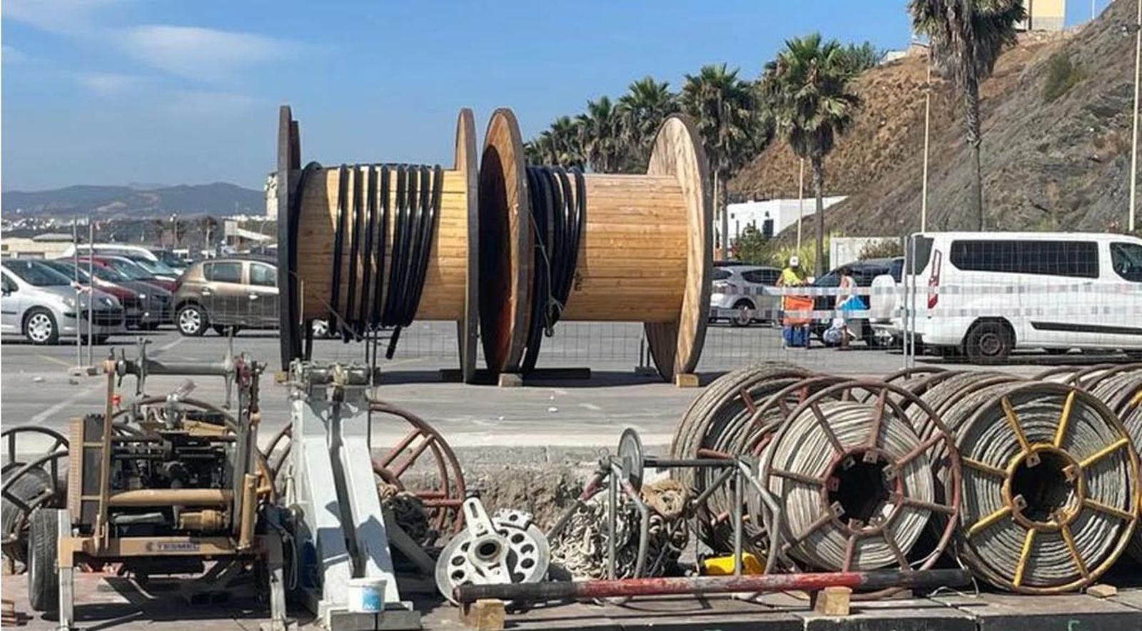 Trabajos de instalación del cable eléctrico