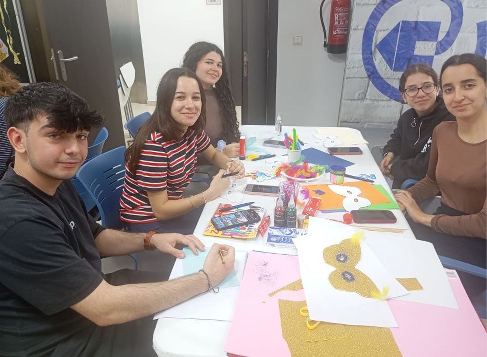 Bailes, máscaras y, por supuesto, coplas en la Casa de la Juventud