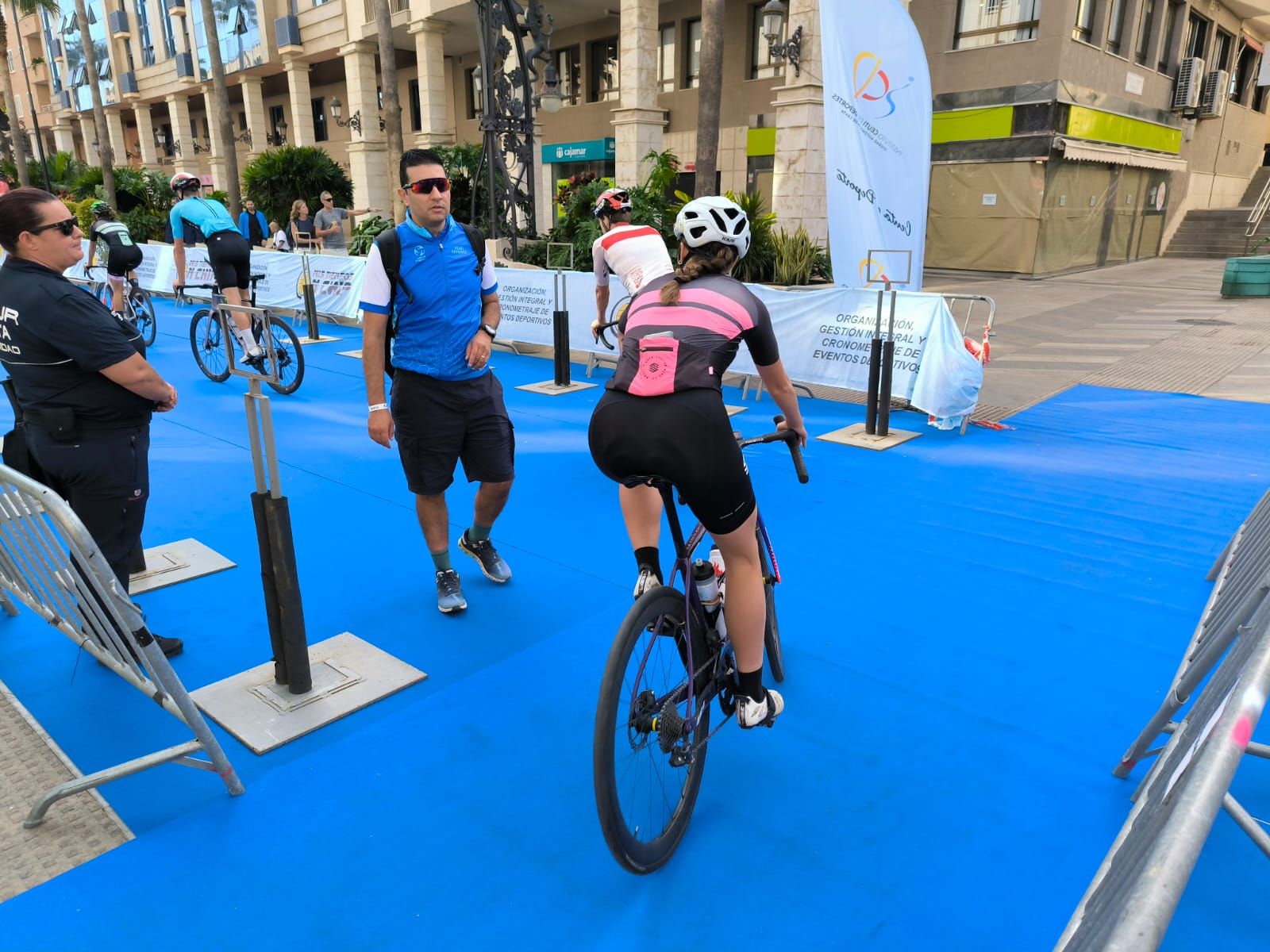 428f9ef0-b1f5-46c5-b5c0-261302f3a924