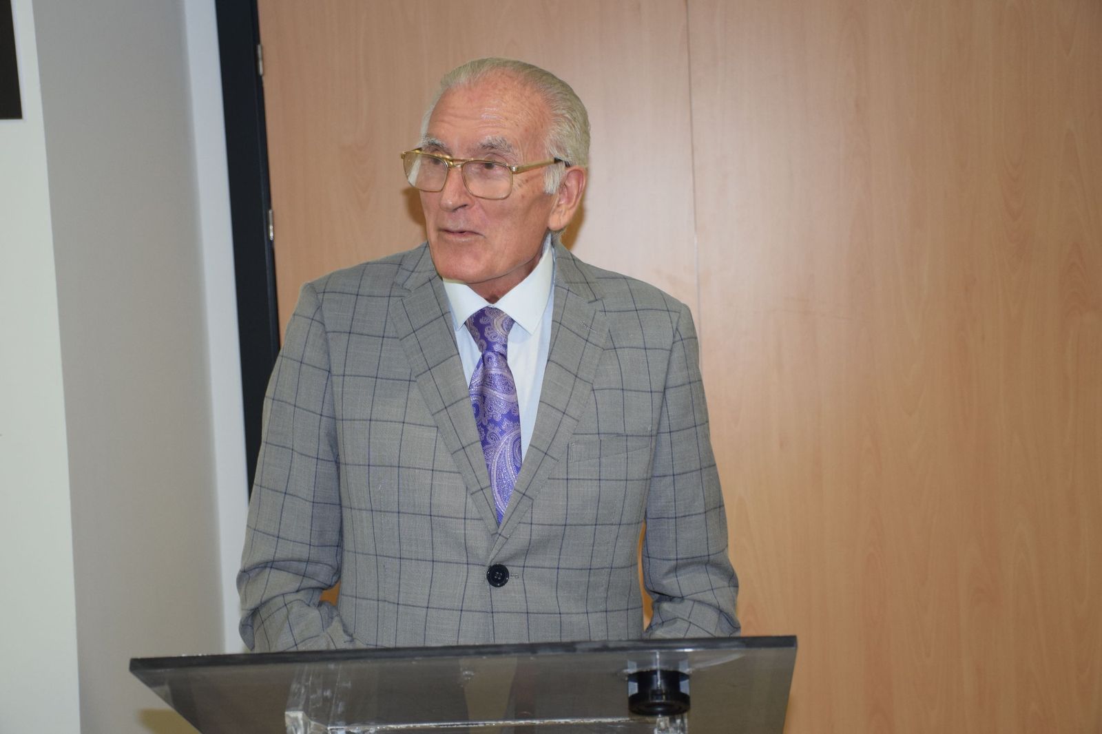 Pedro Moreno ya tiene su placa en la Real Federación de Fútbol de Ceuta