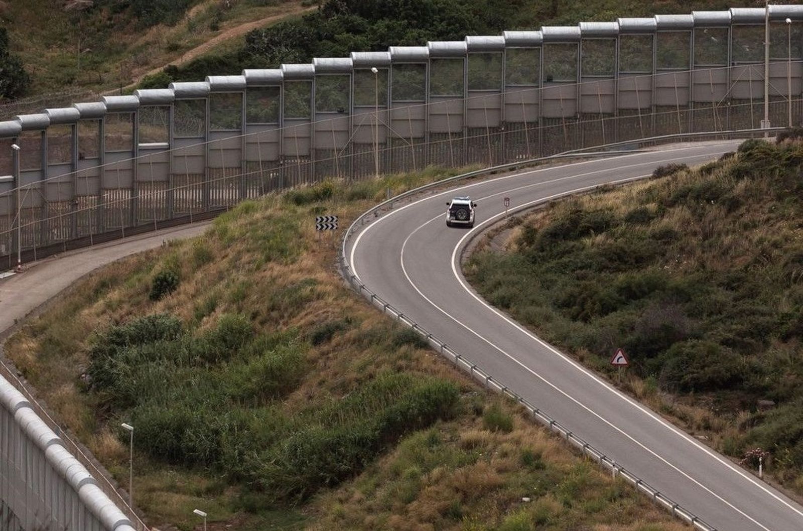 Hallan sin vida a un inmigrante subsahariano en el vallado fronterizo de Ceuta