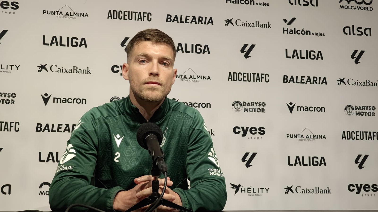 Gonzalo Almenara durante la rueda de prensa ofrecida este jueves previa al encuentro que disputará la AD Ceuta frente al CD Leganés en Butarque