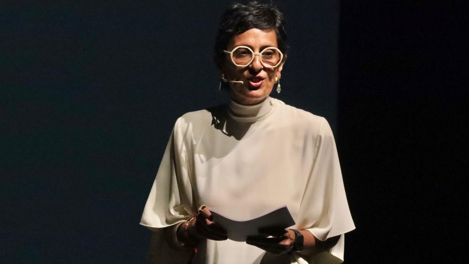 La consejera Kissy Chandiramani ha ejercido como maestra de ceremonias