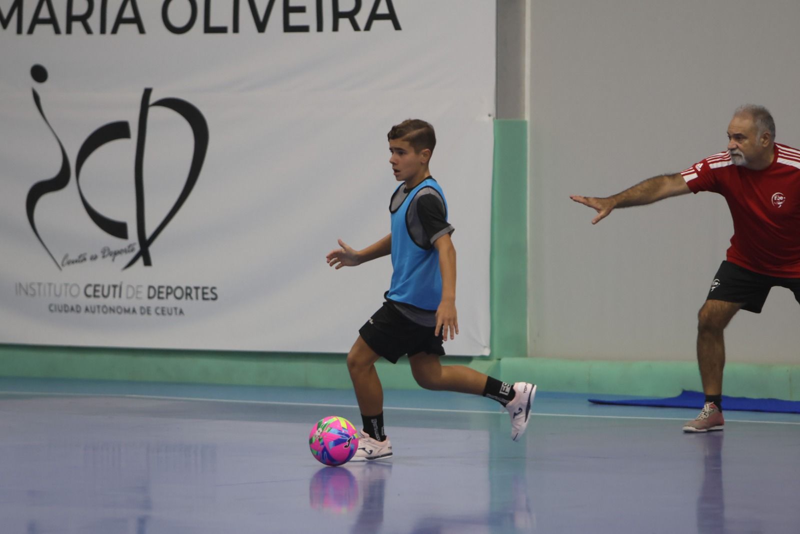 El fútbol sala juvenil ceutí pone en marcha su camino hacia los Campeonatos de España