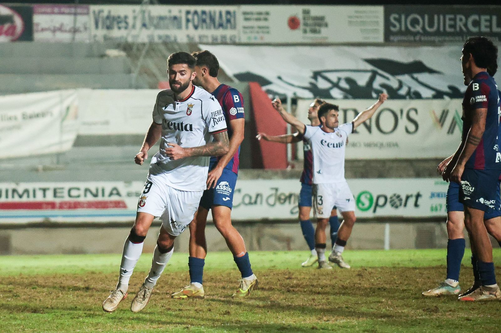 Victoria poco convicente del Ceuta ante el Poblense (1-2) para avanzar en Copa