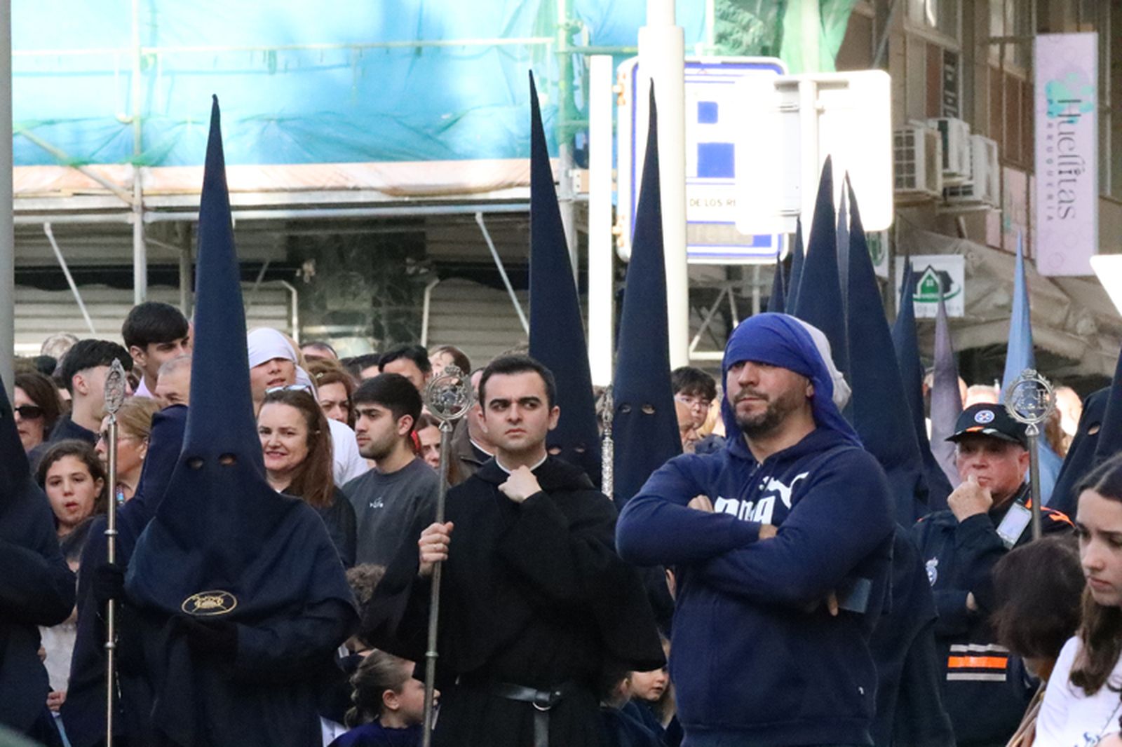 Las Penas conquista el centro de Ceuta con Humildad y Paciencia. / FOTO REDUAN