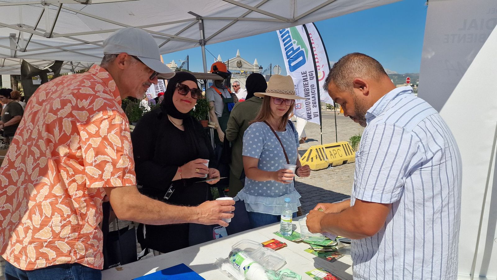 El Muelle España acoge en la jornada de este viernes la Feria del Medio Ambiente