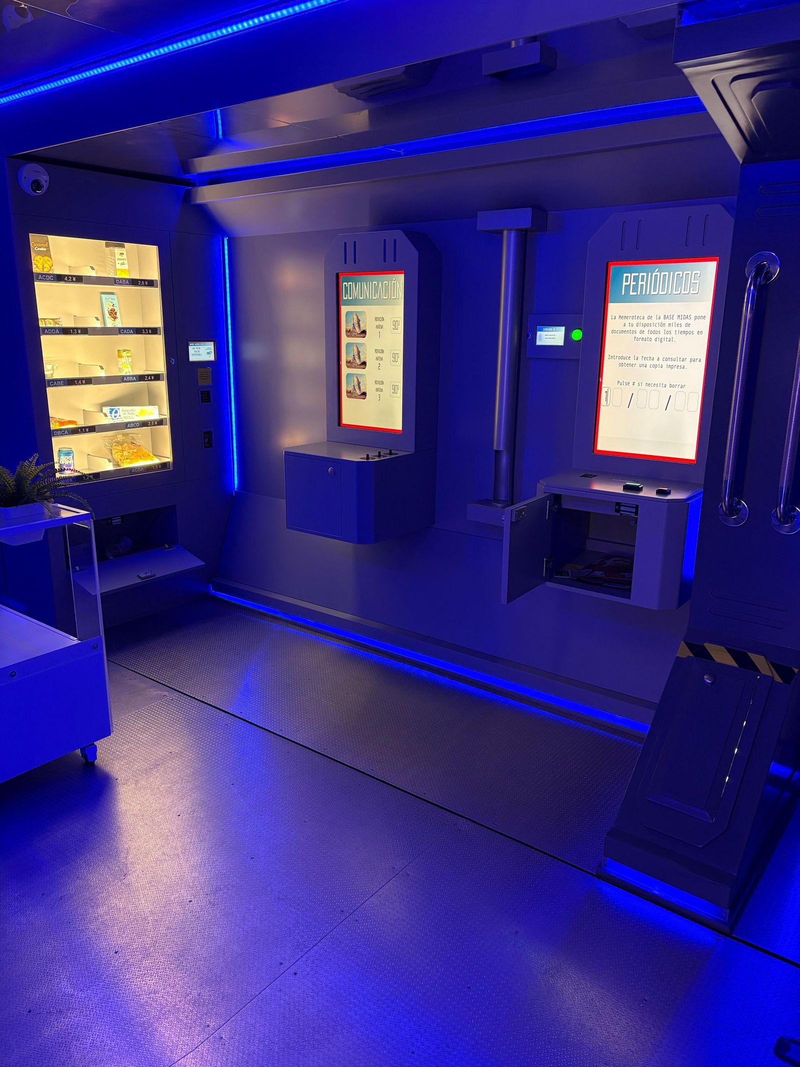 FINEXIT reta al alumnado del IES Clara Campoamor a escapar con educación financiera