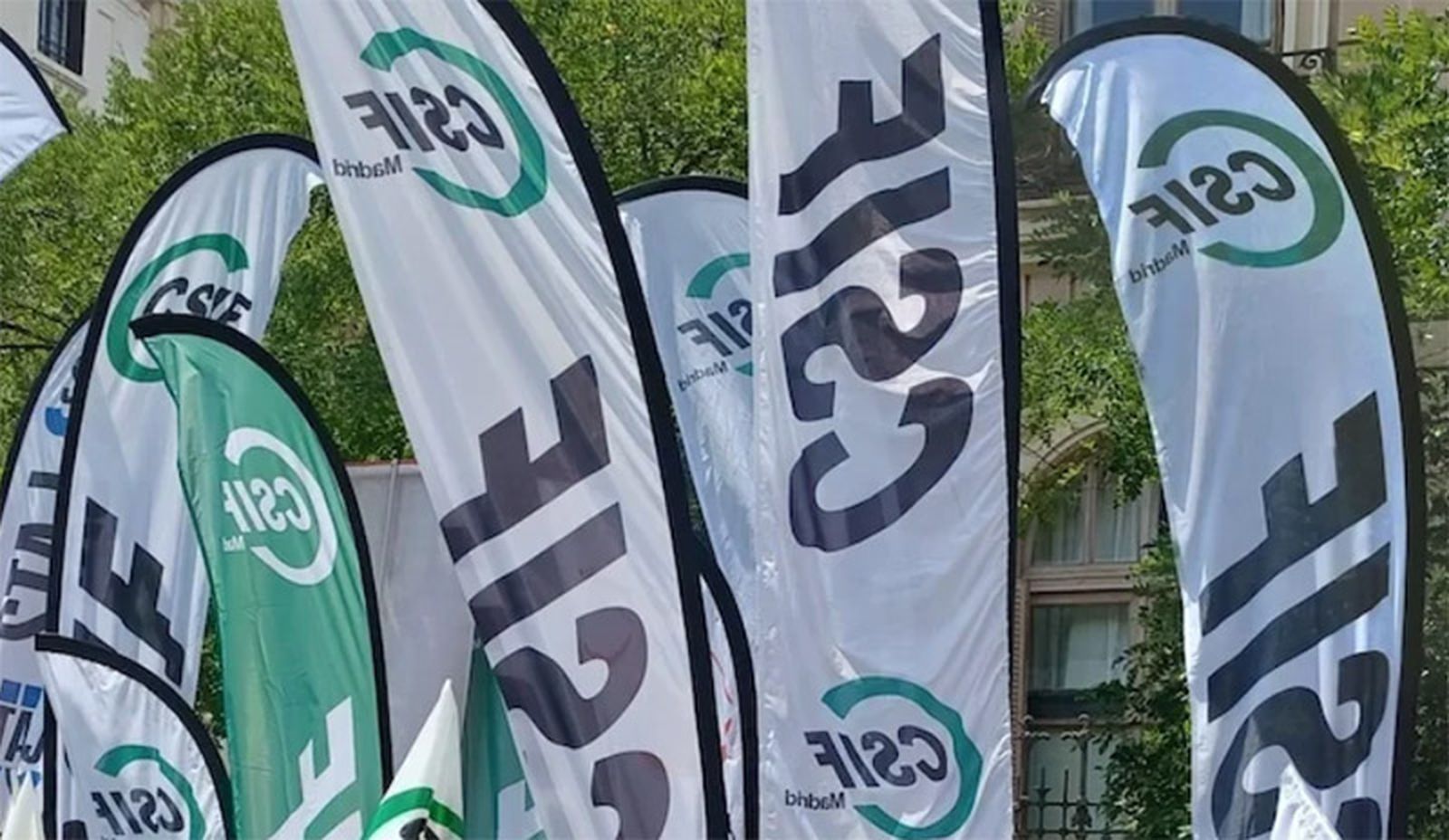 Banderolas del sindicato en una manifestación/FOTO EP