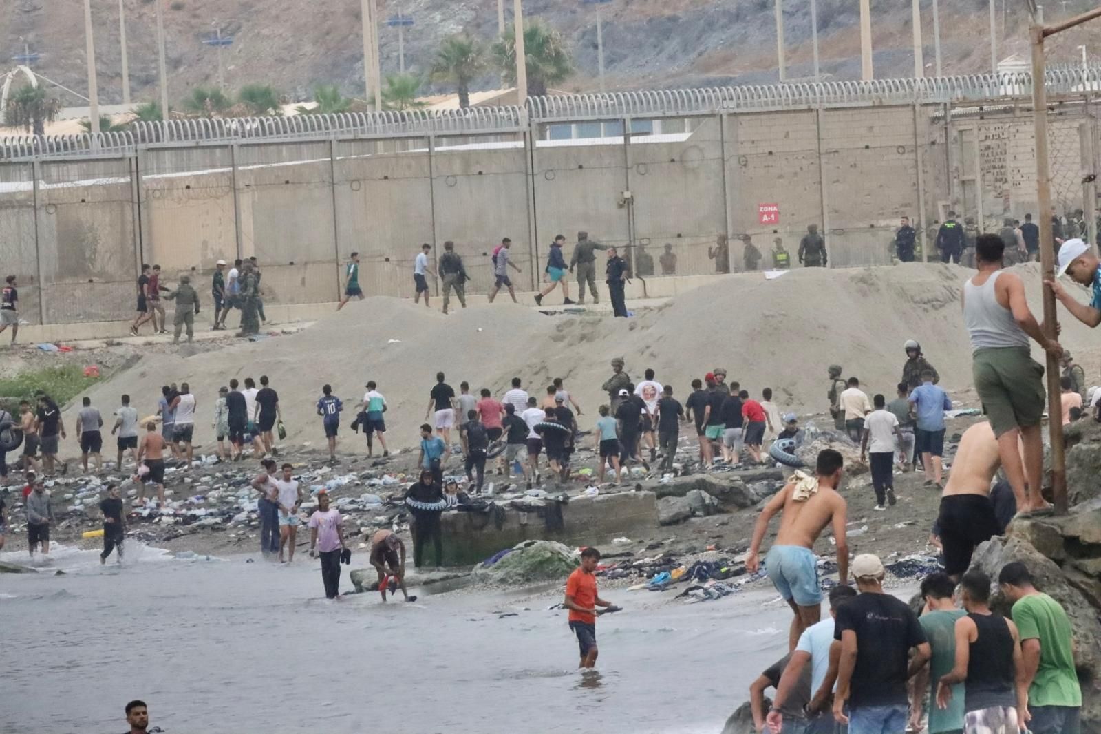 El Gobierno asegura que más de 25.000 migrantes han abandonado ya Ceuta