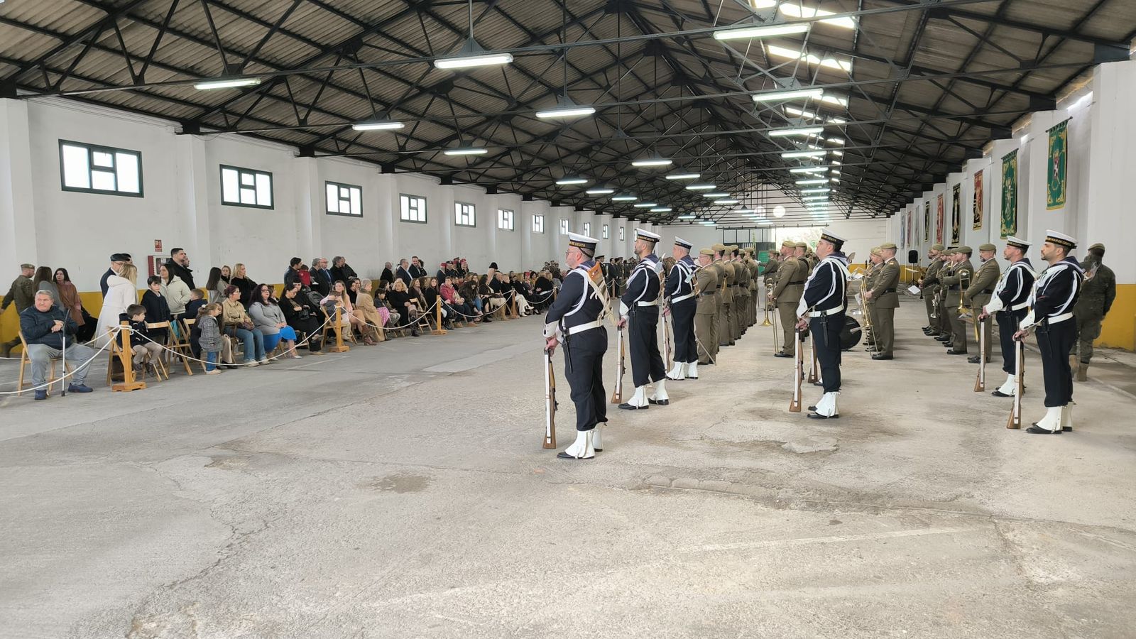 La ULOG 23 conmemora en Ceuta la festividad de San Juan Bosco con condecoraciones
