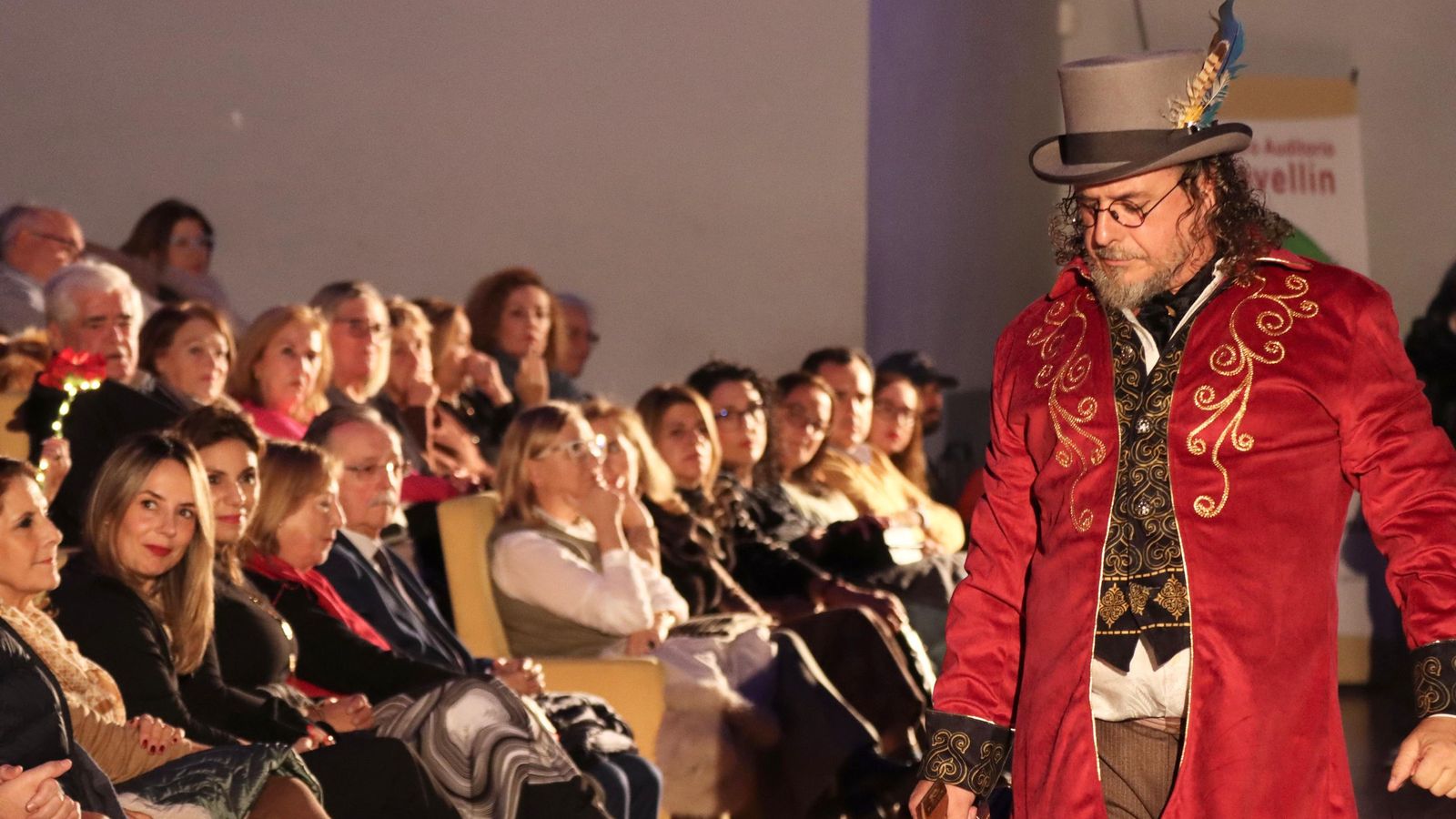 Farrucos y Fernández presentan "navidad en familia", la zambombá en el teatro del Revellín