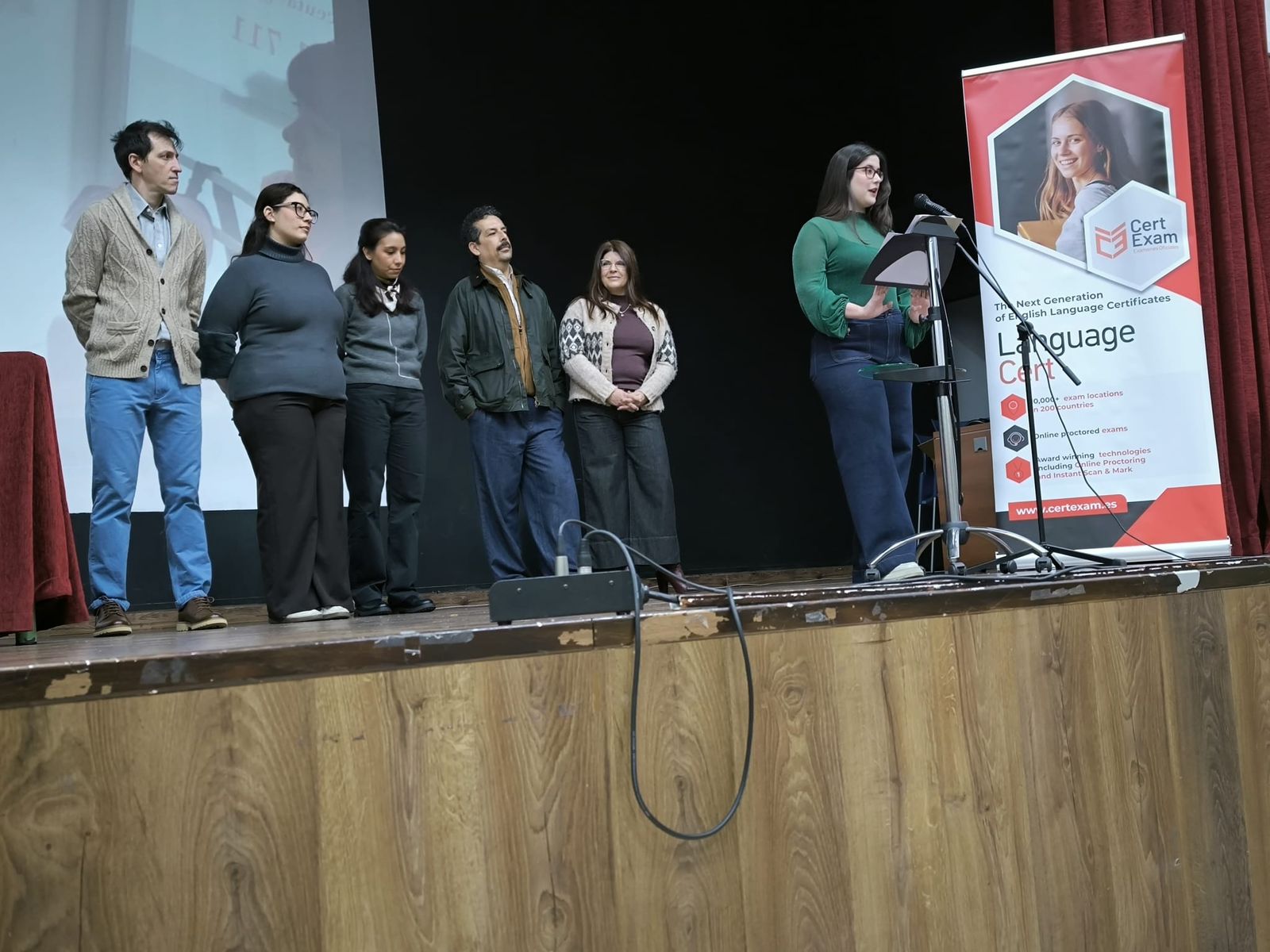 Las academias Art Factory y Big Ben entregan los certificados de inglés a su alumnado