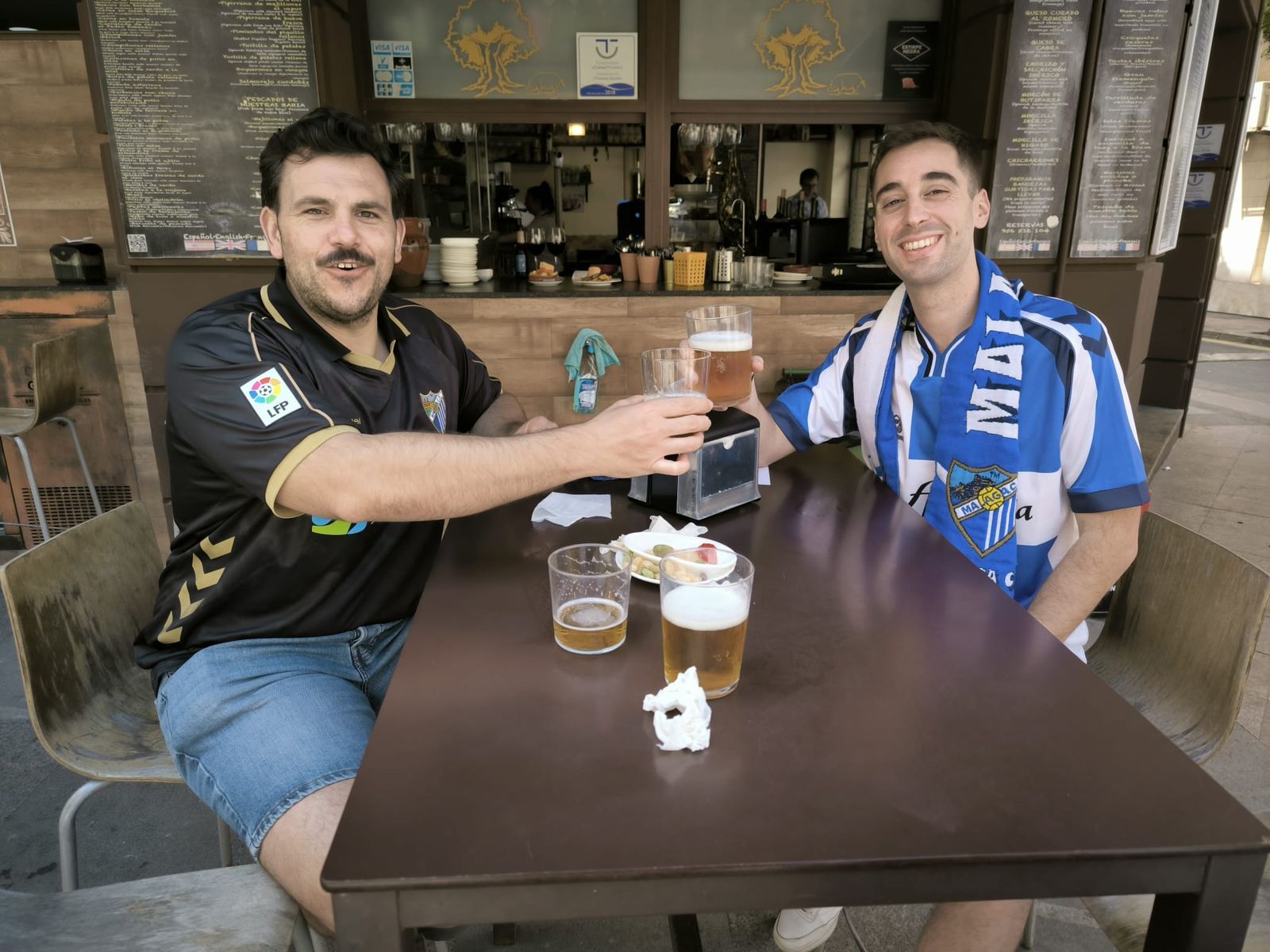 Aficionados antes del partido en el 'Alfonso Murube'