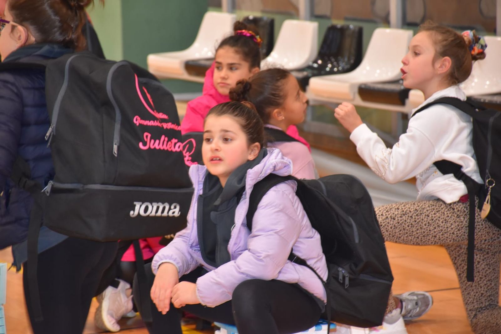 La Federación de Gimnasia abre sus puertas con una jornada solidaria