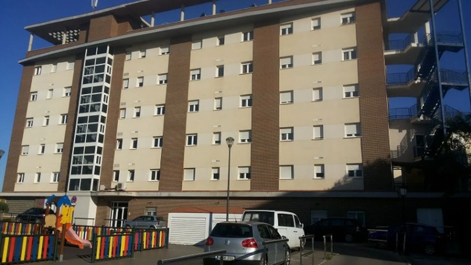 Fachada de la Residencia Virgen de África