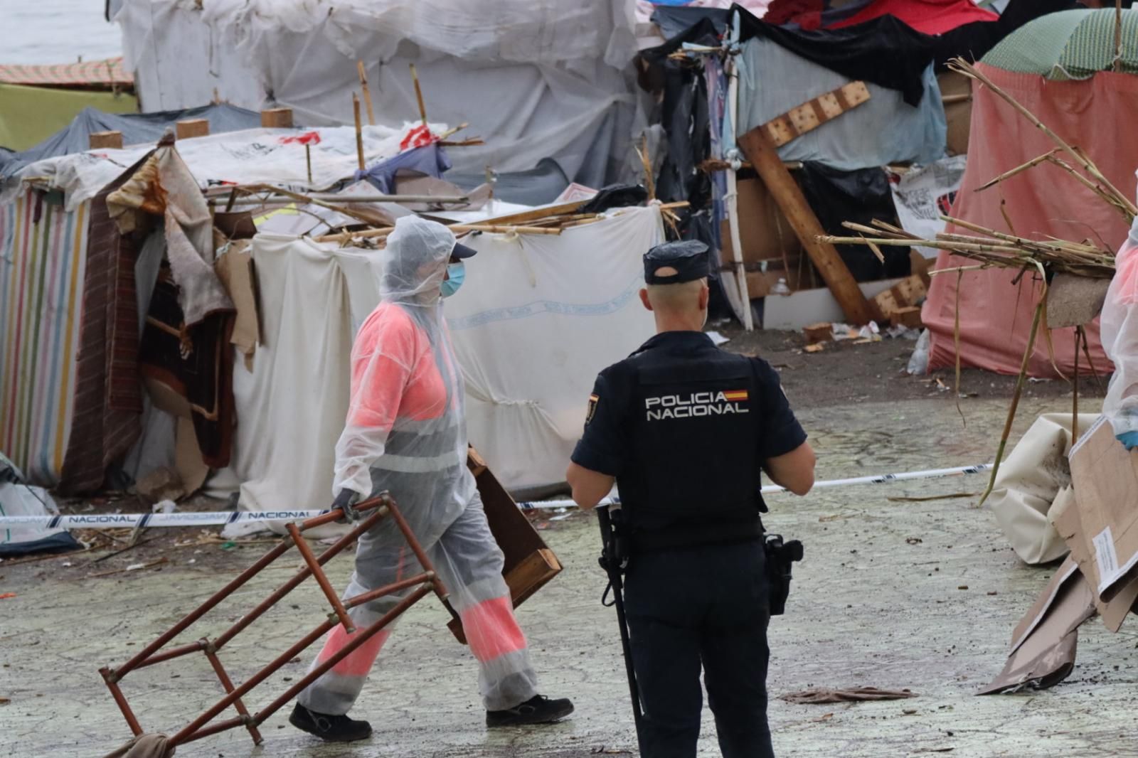 Benítez sigue bajo vigilancia mientras avanza una limpieza que dará paso al vallado