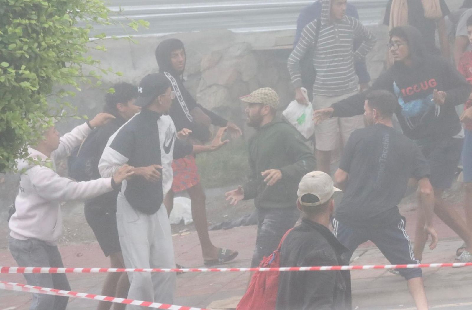 Trifulca entre migrantes esta mañana en las inmediaciones de la explanada de Loma Colmenar