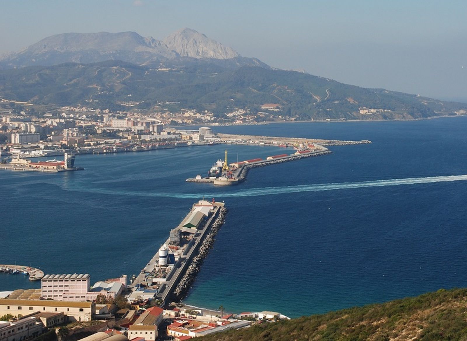 Consulta todos los horarios de barcos entre Ceuta y Algeciras en un clic