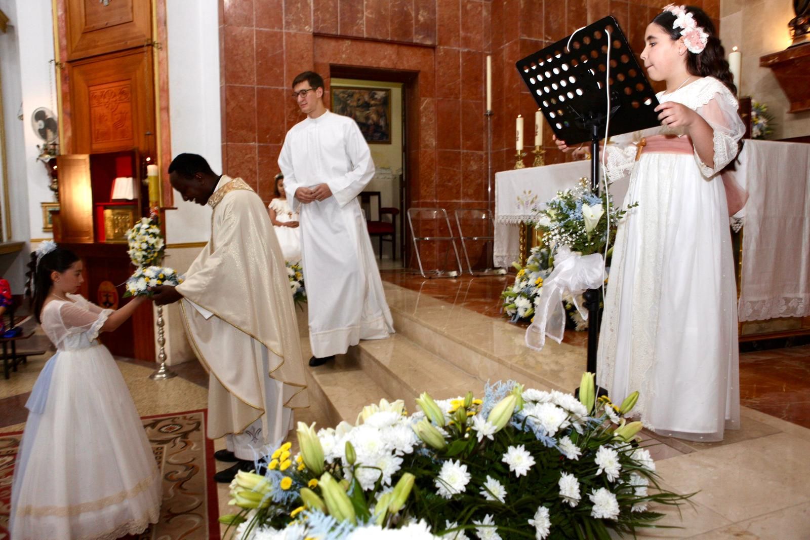 Comuniones en la Parroquia de Santa Teresa de Jesús
