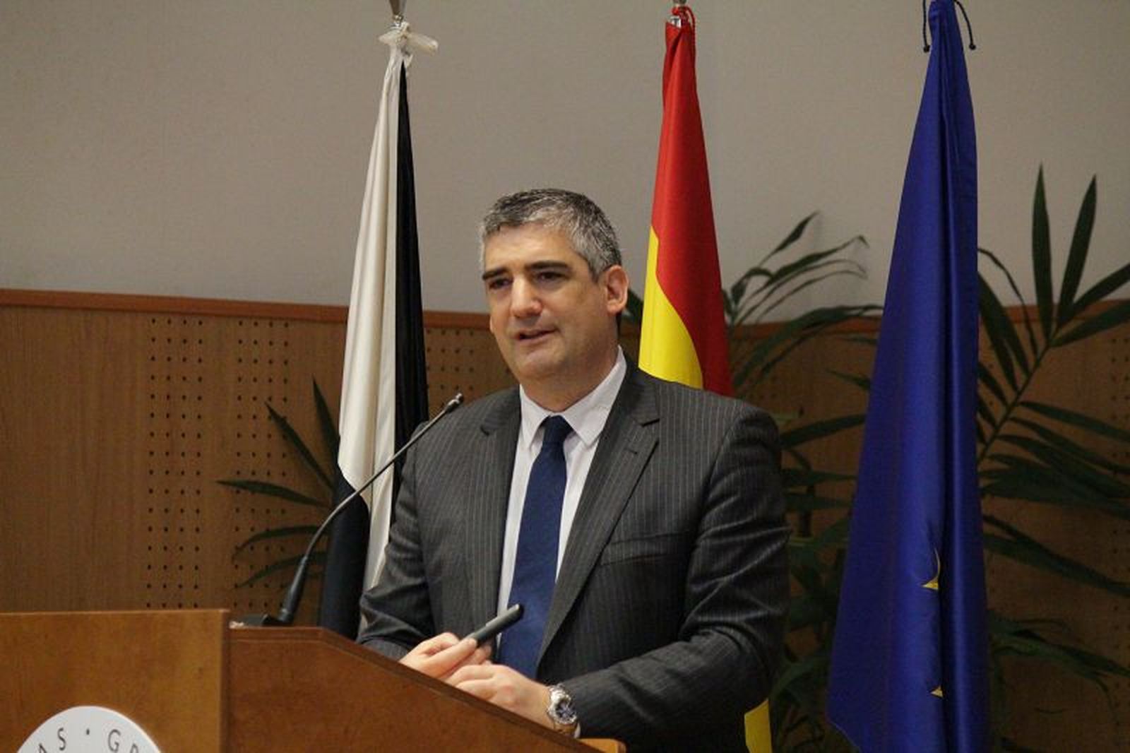 El profesor de Historia del Pensamiento y de los Movimientos Sociales de la Universidad San Pablo-CEU, Antonio Alonso Marcos.. en las Jornadas sobre Geopolítica y Geoestrategia de la UNED y la  COMGE. / FOTO REDUAN