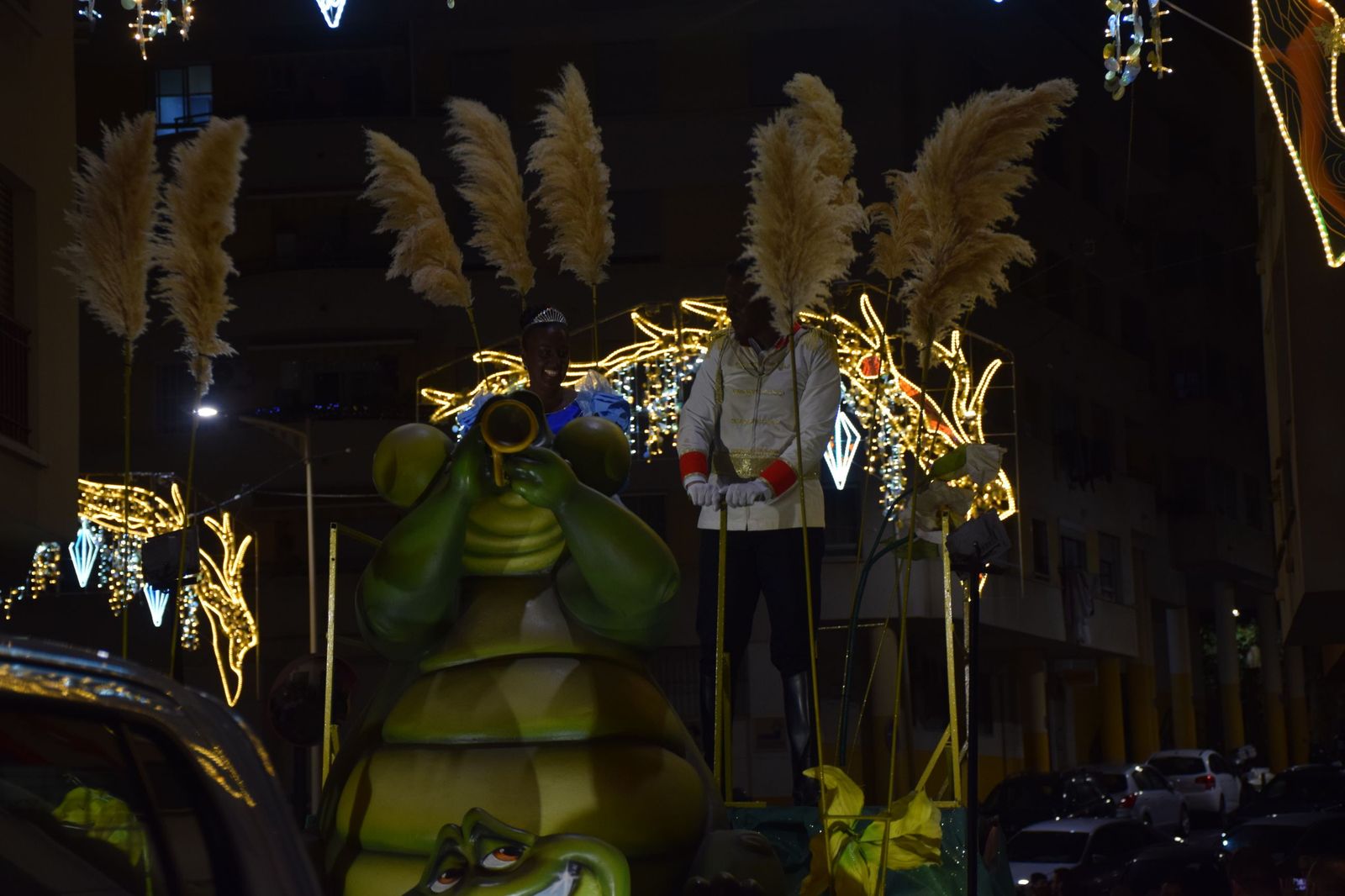 Los ceutíes se emocionan con la llegada de los Reyes Magos