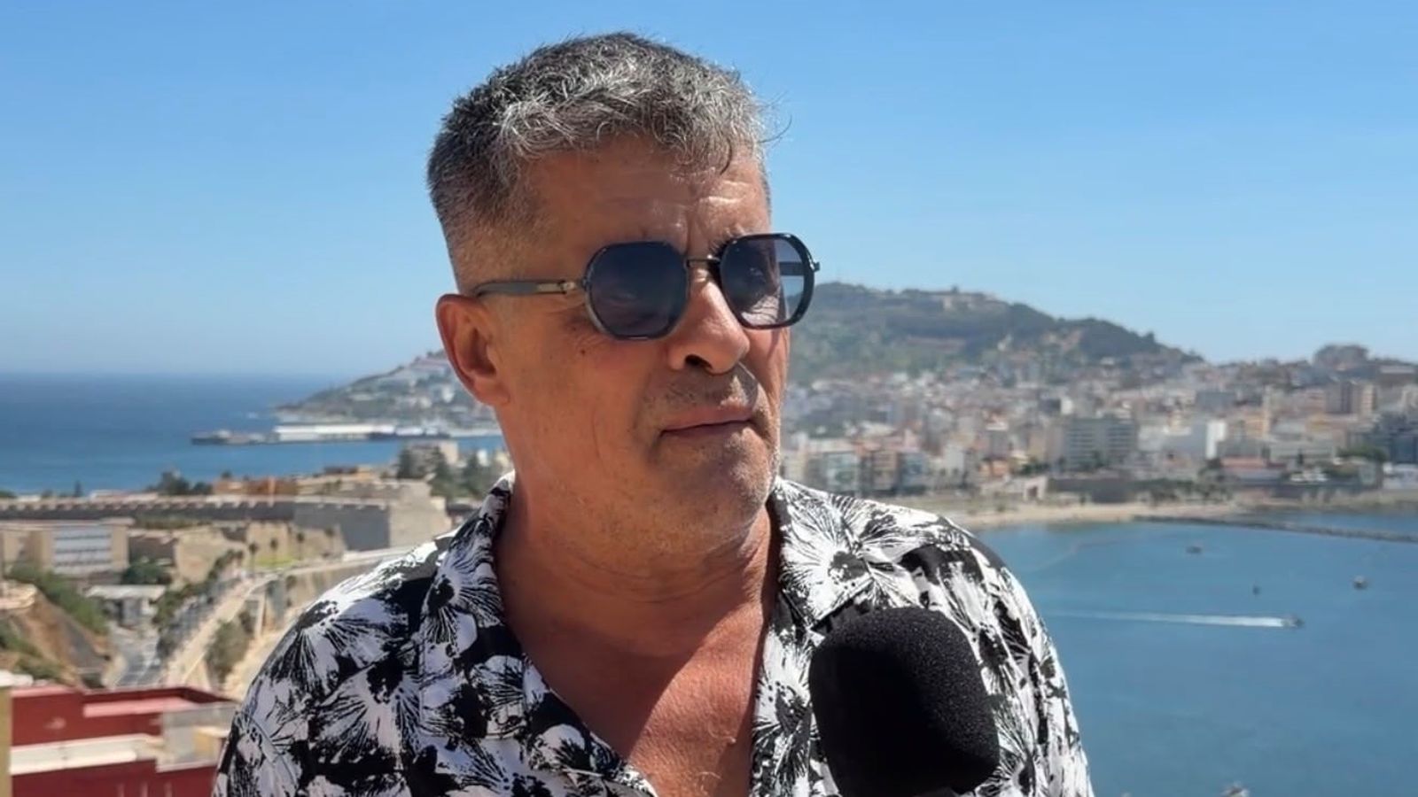 Abdeluahed Ahmed, vecino de Las Carmelitas, denuncia la "situación insostenible" que vive la barriada"