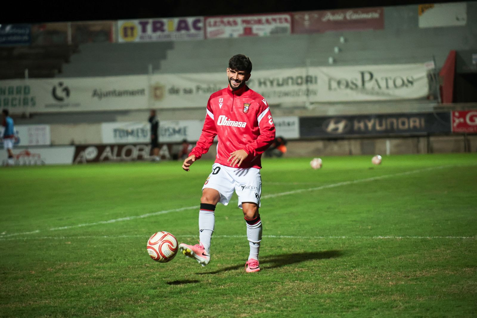 Victoria poco convicente del Ceuta ante el Poblense (1-2) para avanzar en Copa
