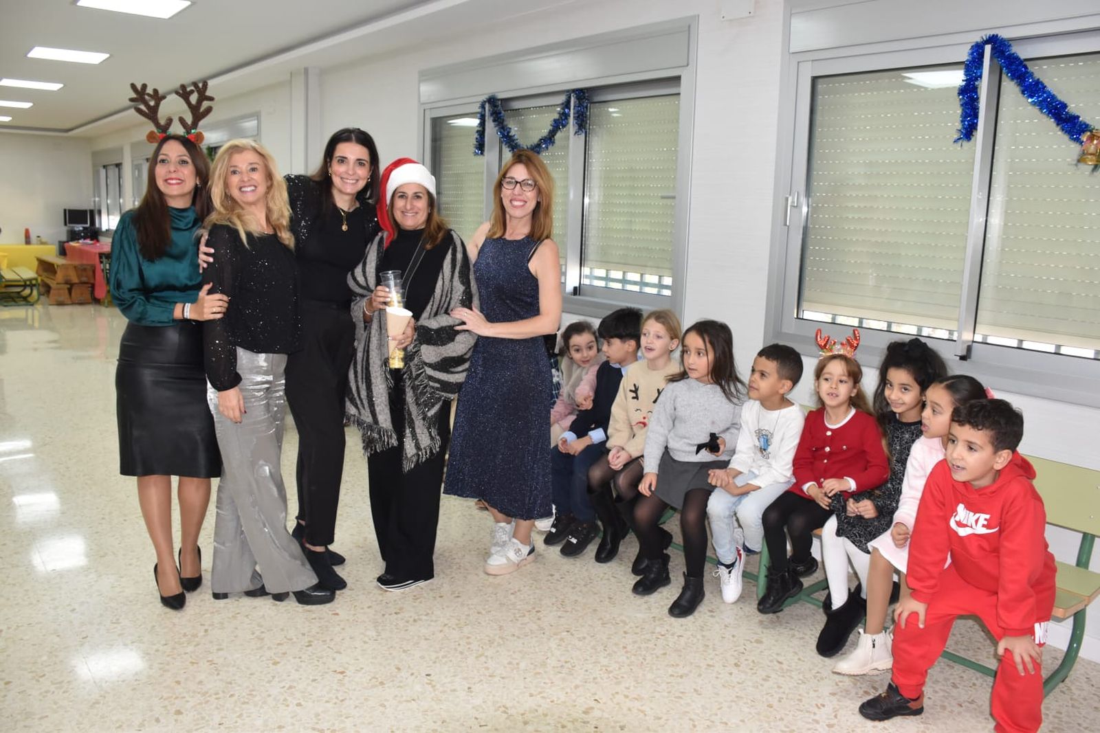 FOTOGALERÍA | Fiesta de Fin de Año en el CEIP Rosalía de Castro