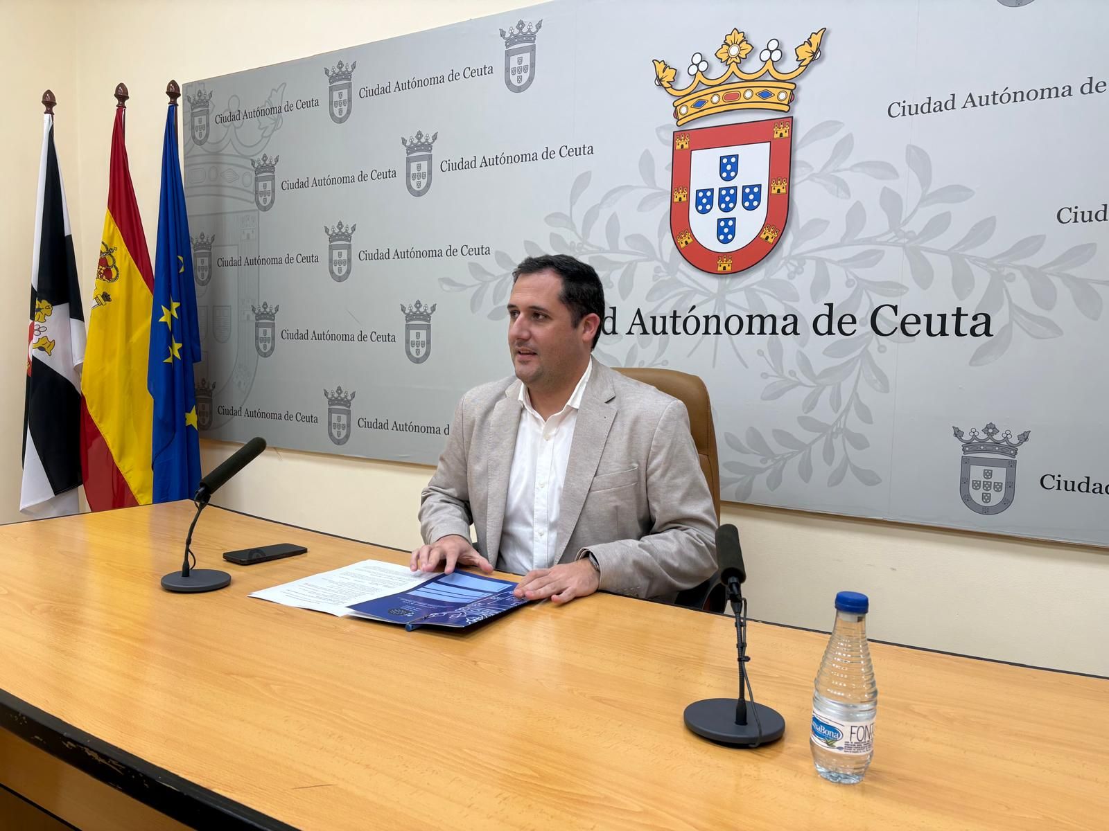 El portavoz Alejandro Ramírez durante su comparecencia.