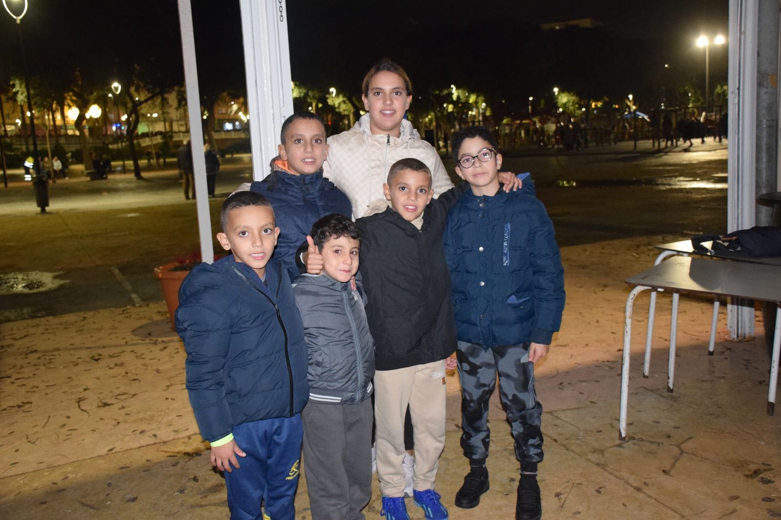 El cielo de Ceuta se ilumina con drones para dar la bienvenida a 2026 en un estreno multitudinario