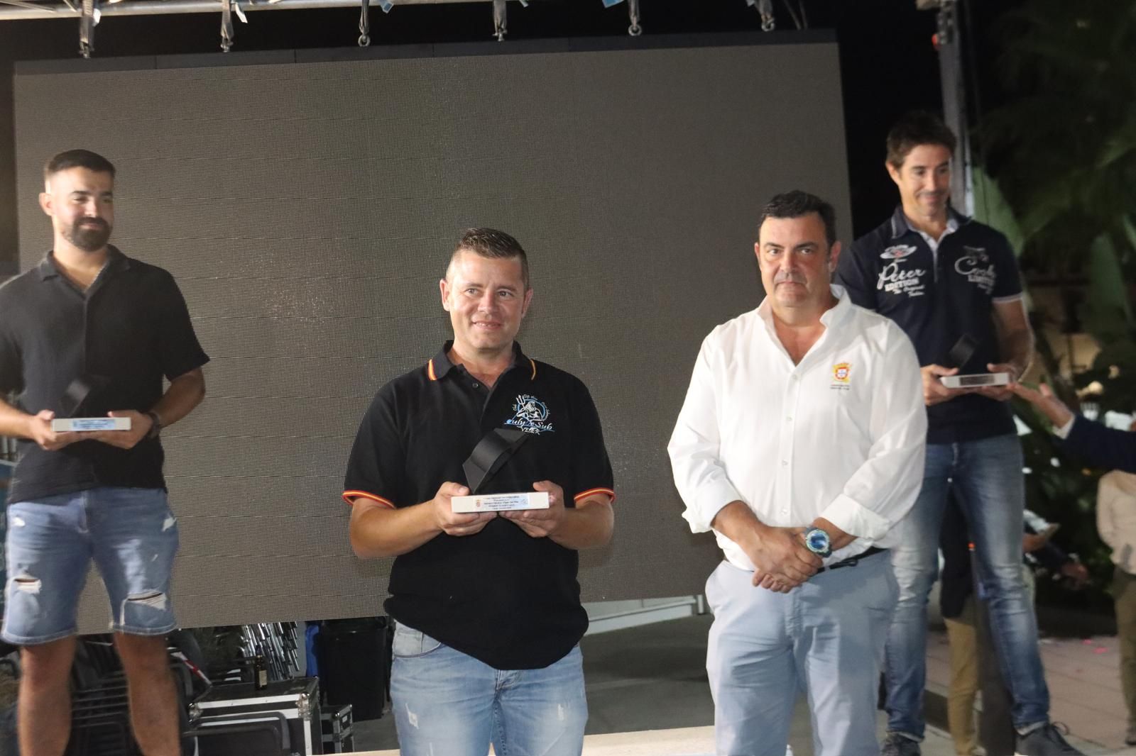 La entrega de trofeos cierra una nueva edición de la 'Semana Náutica'