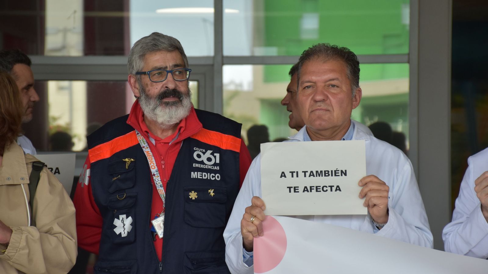 Concentración de los médicos de HUCE con motivo de la huelga nacional por el estatuto propio