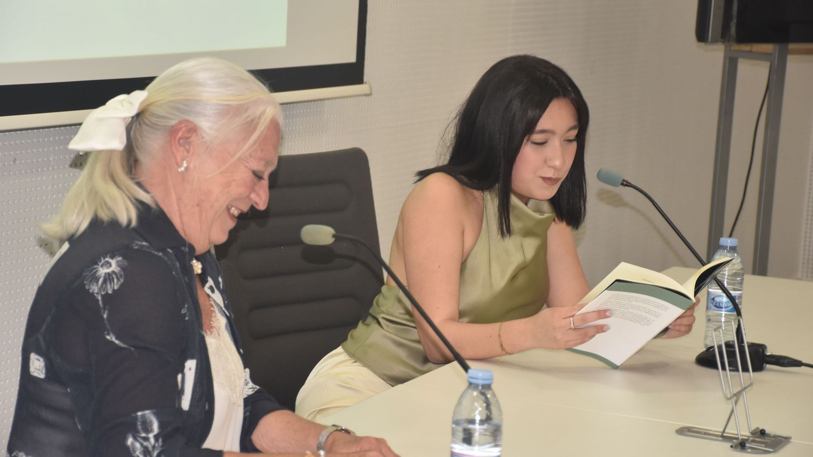 Presentación del poemario 'La niña de los ojos tristes', de Nerea Martos