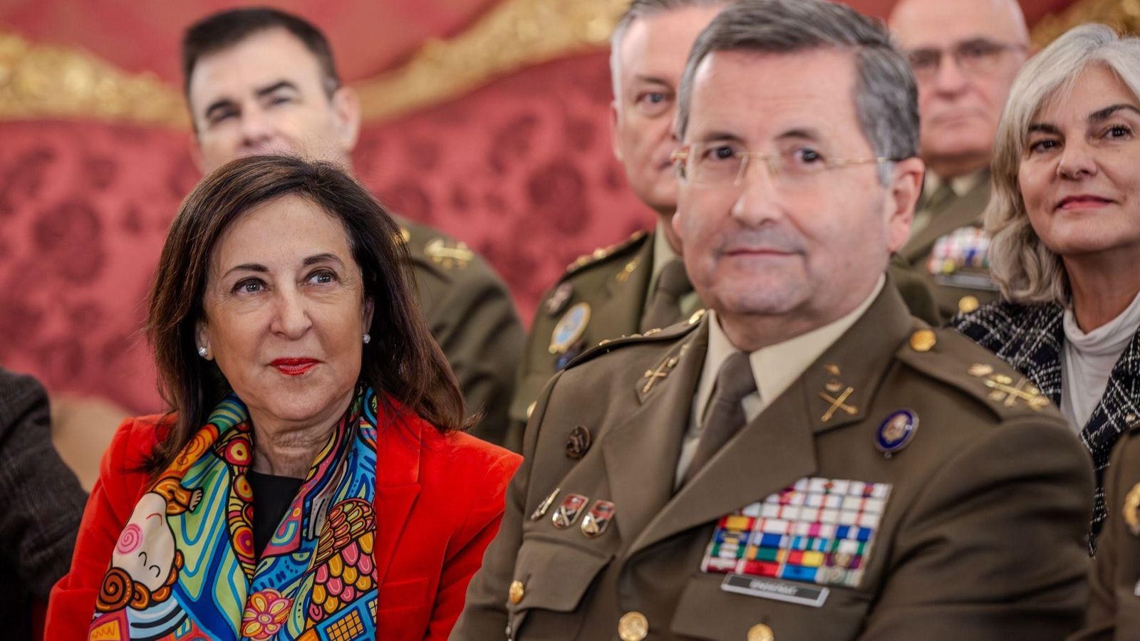 Acto del Ejército de Tierra, con la presencia de la ministra de Defensa y del Jefe de Estado Mayor del Ejército de Tierra