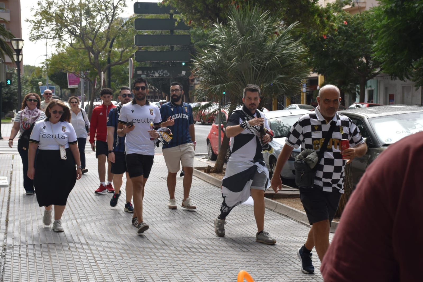 Ceutíes por las calles de Cádiz Ceutíes por las calles de Cádiz