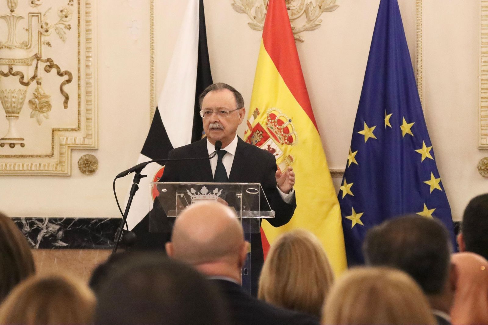 El presidente de la Ciudad, Juan Vivas, durante su discurso en el acto del Día de la Constitución