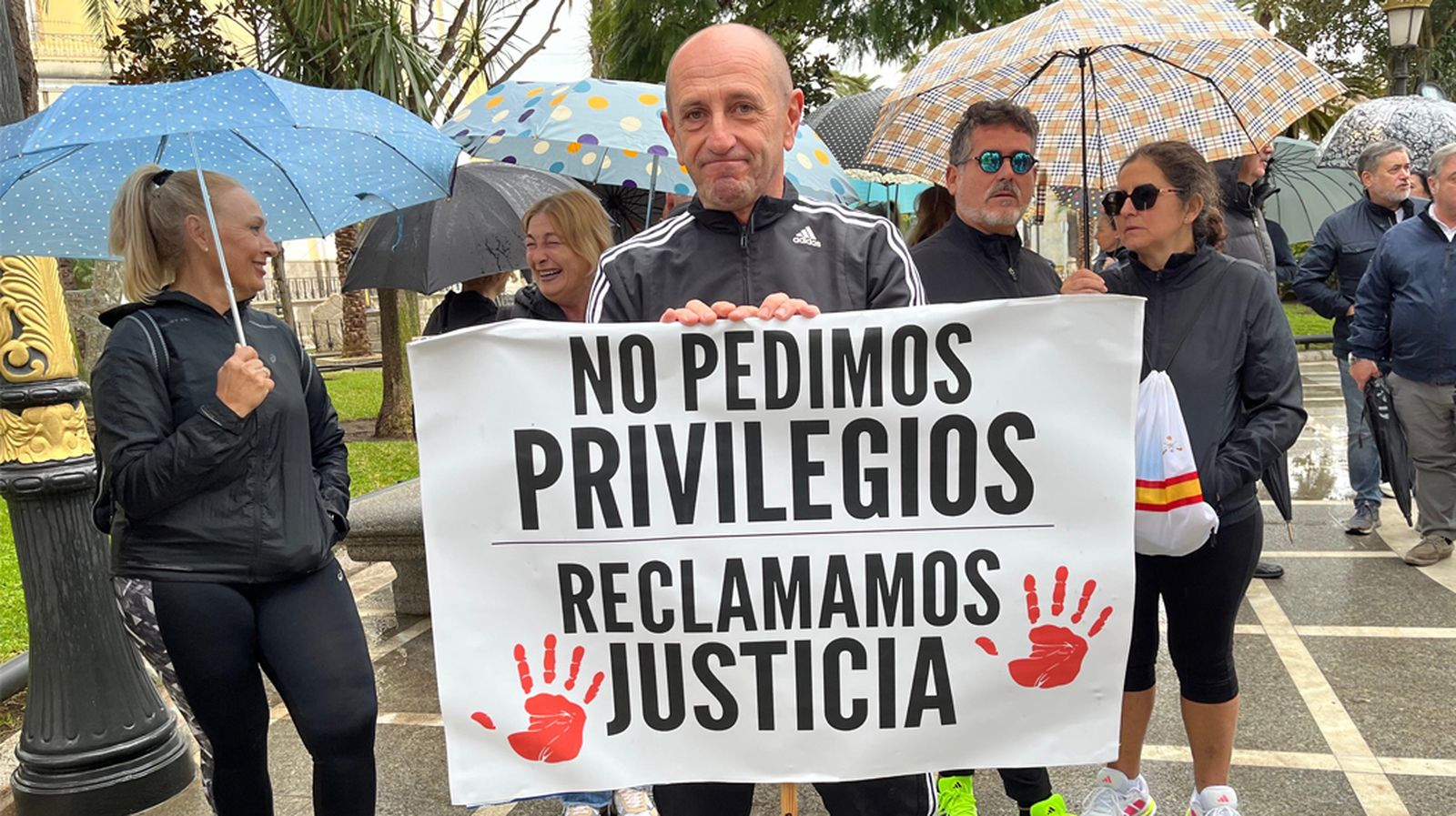 Un participante en la manifestación organizada por los autónomos en Ceuta el pasado 30 de noviembre