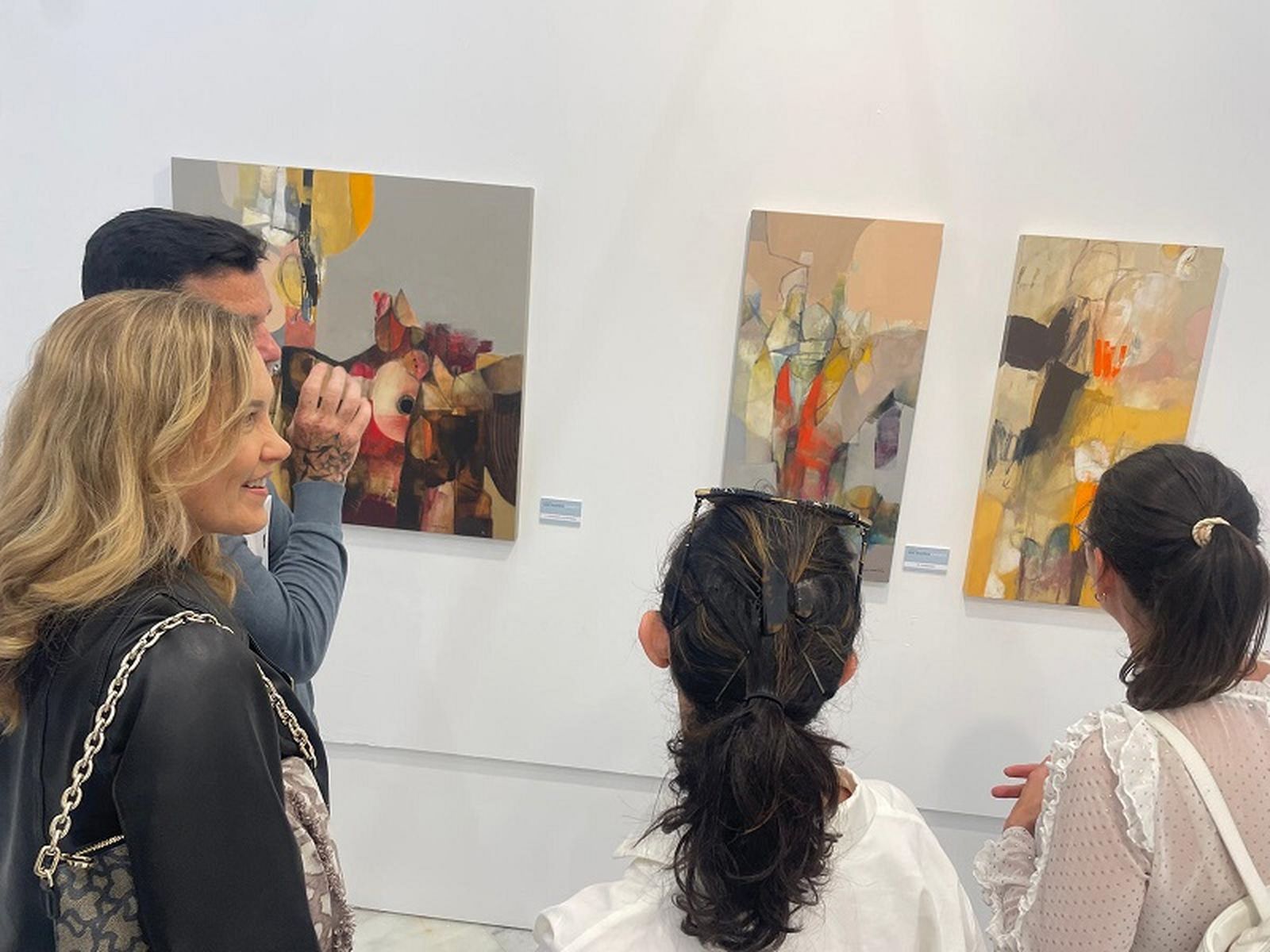 Llega la exposición ‘Sentir’ por el 90 aniversario de los estudios de Magisterio en Ceuta. / FOTO REDUAN