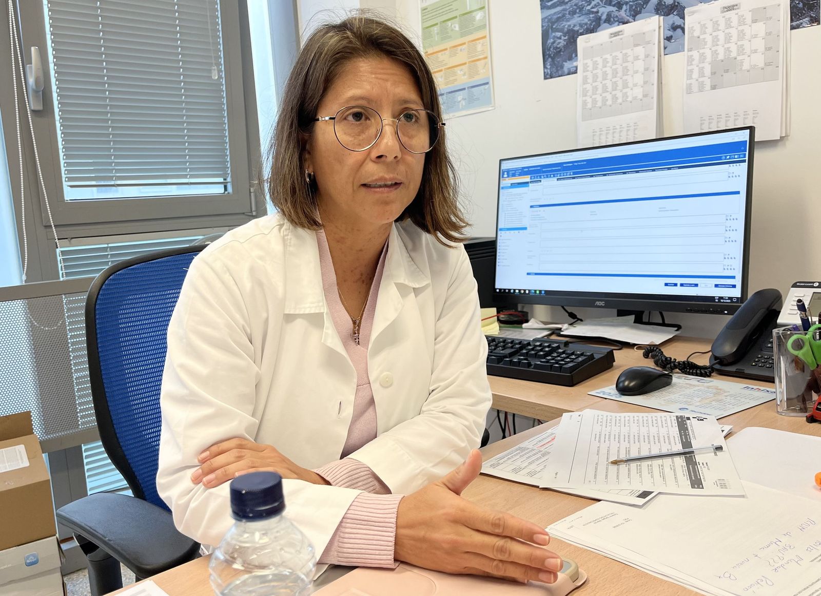 La cirujana Marcia Dulanto en su despacho en el HUCE