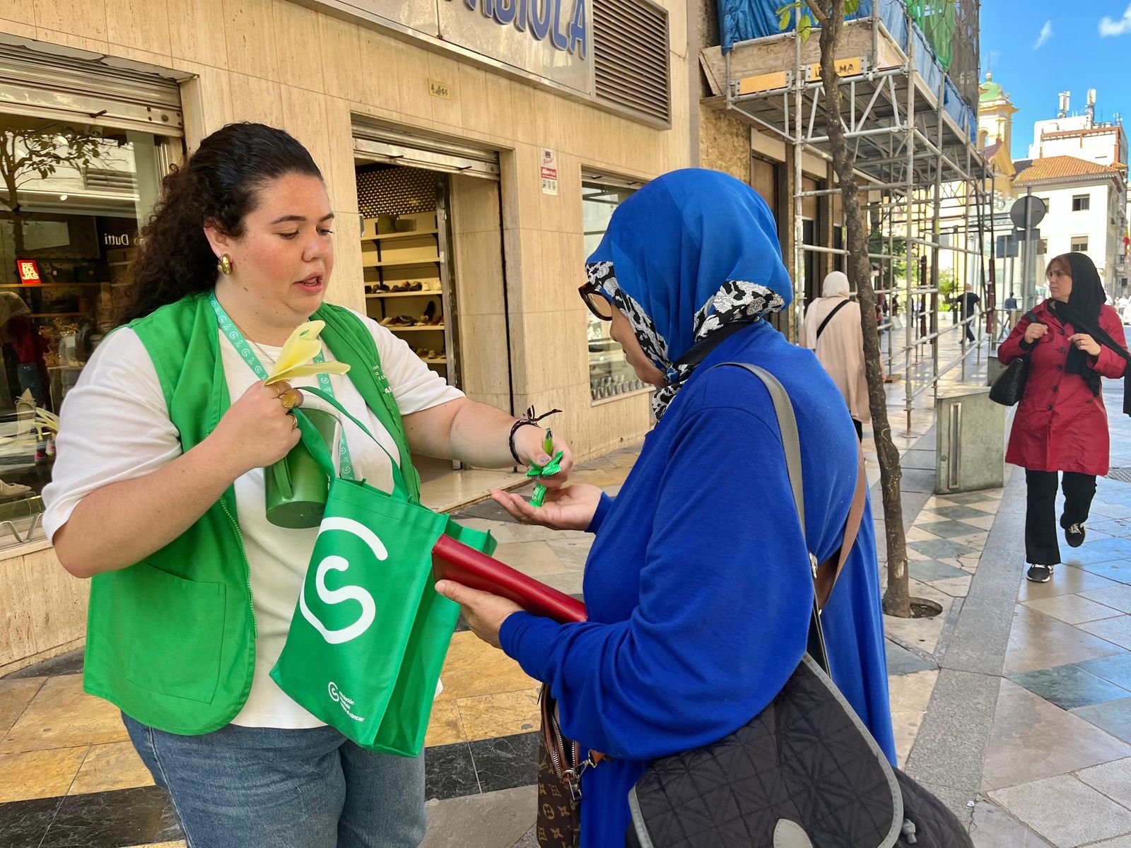 La AECC toma las calles de Ceuta para unir a la ciudad frente al cáncer