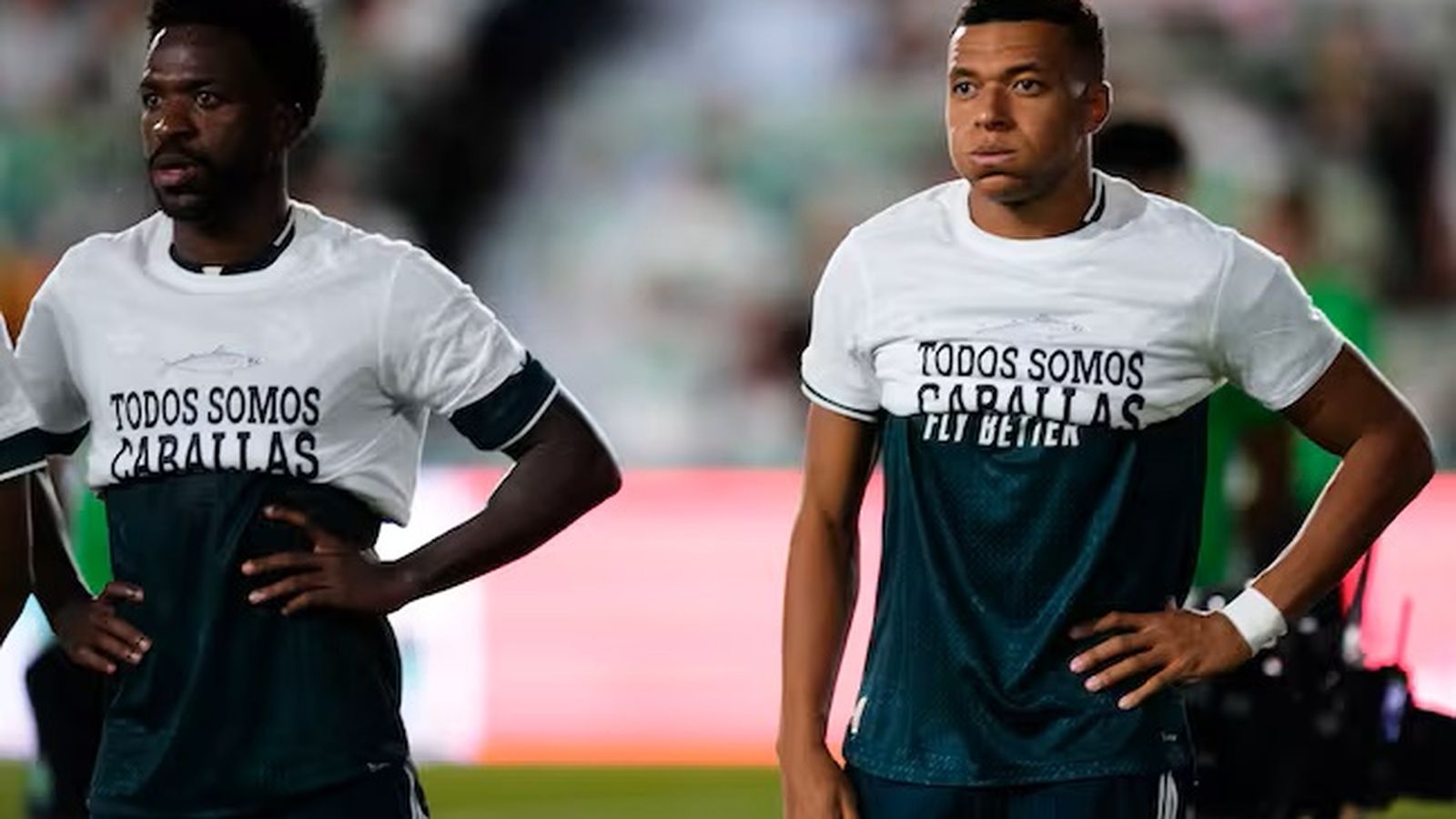 Mbappé, Vinícius y Konaté desatan la polémica al taparse el mensaje de apoyo a Ceuta