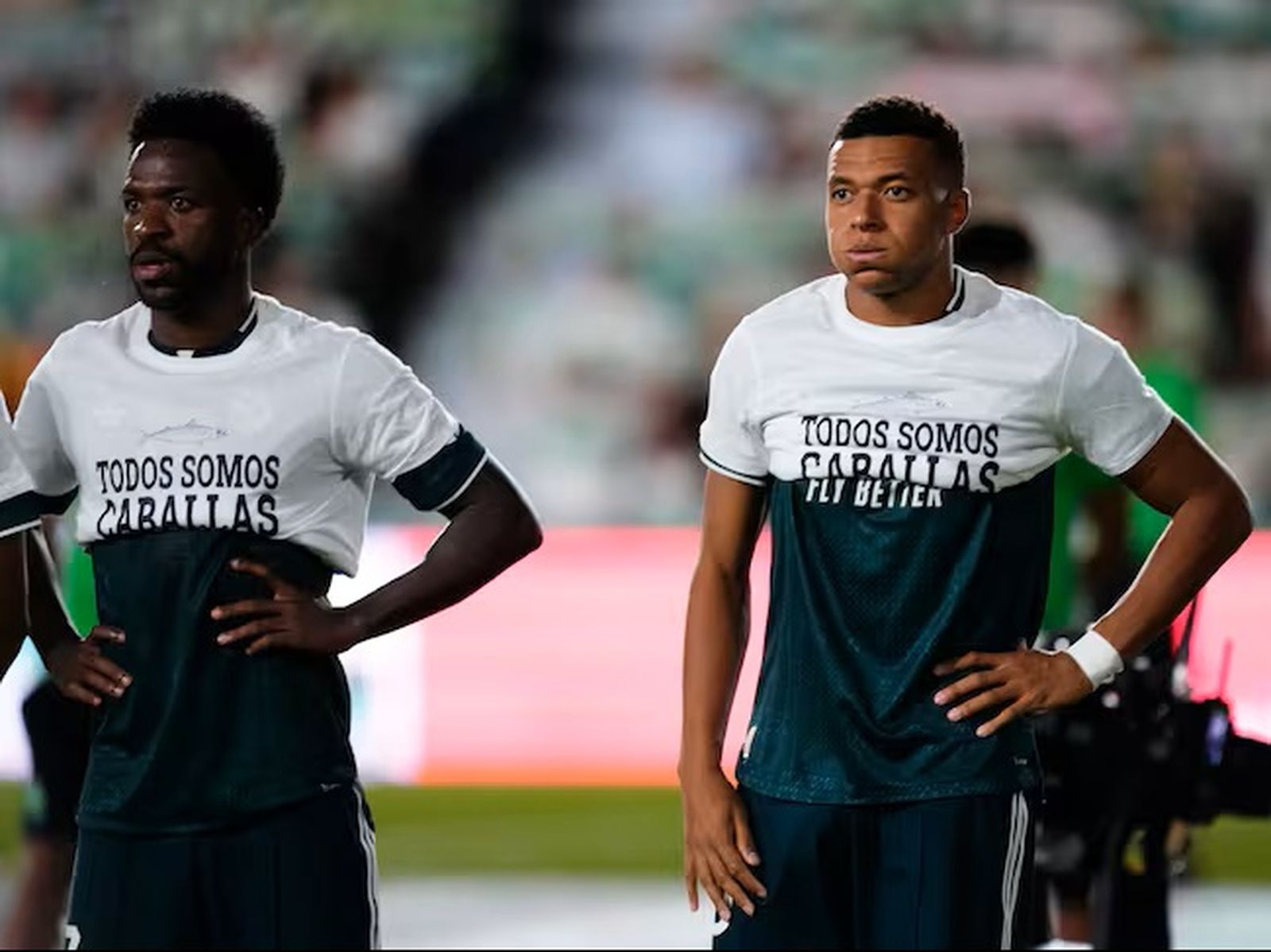 Mbappé, Vinícius y Konaté desatan la polémica al taparse el mensaje de apoyo a Ceuta