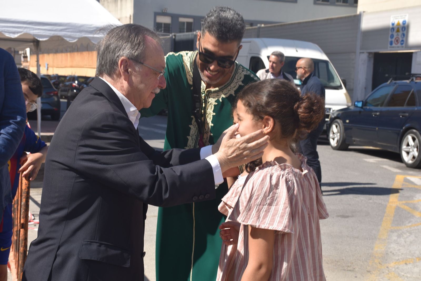 Así ha sido la visita de Benzina y Vivas al matadero de Hadú